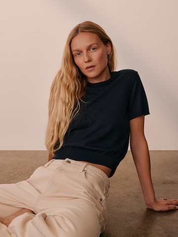 ABOUT YOU x Marie von Behrens Shirt 'Juna' in Blau