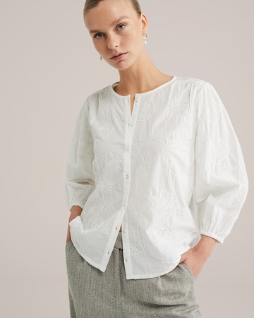 WE Fashion Pusero värissä valkoinen