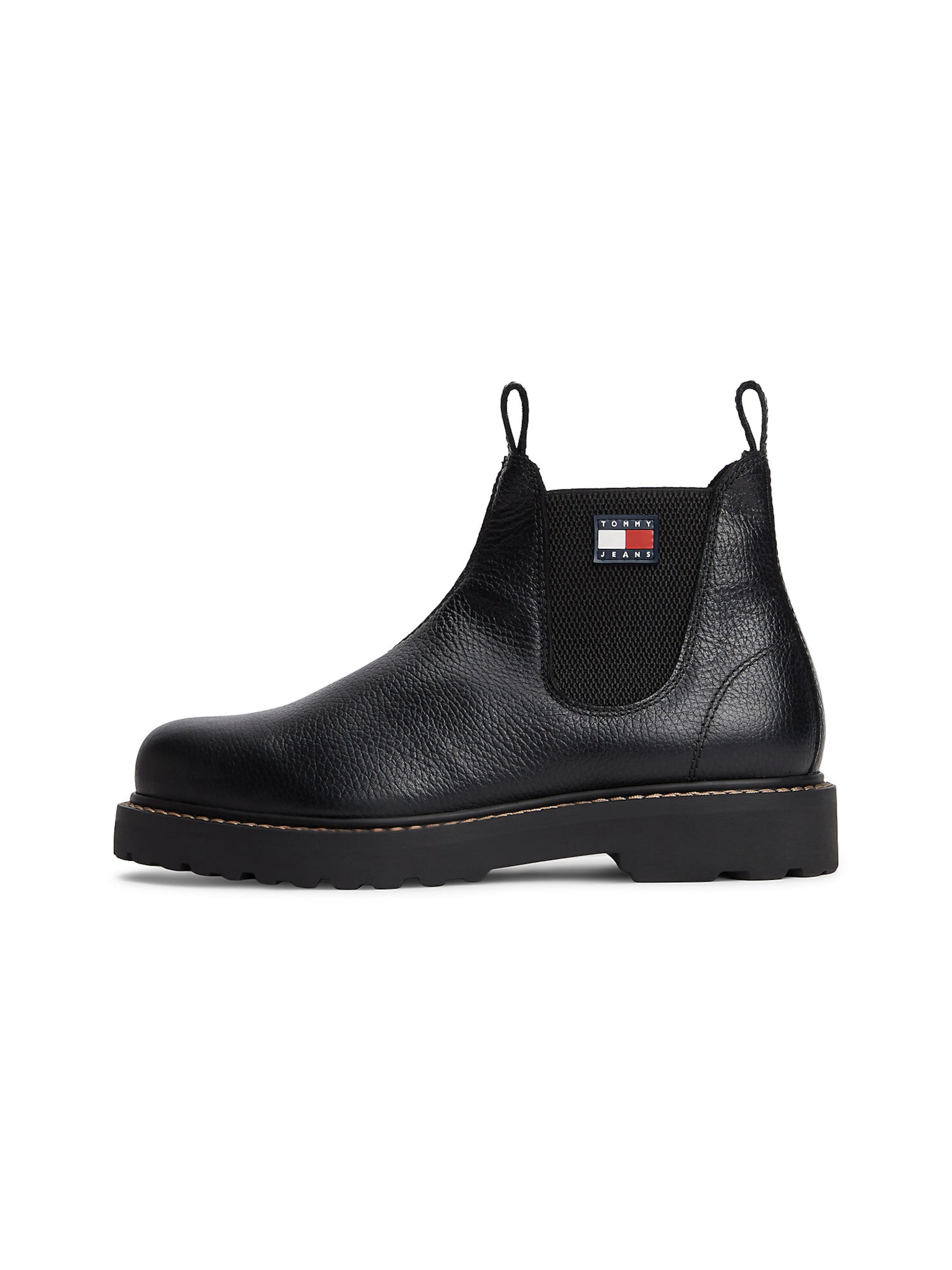 Tommy Jeans Chelsea Boots in Black: front