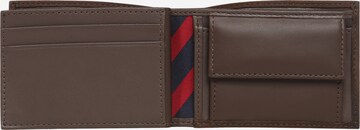 TOMMY HILFIGER Wallet 'Johnson' in Brown