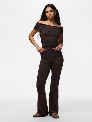regular Leggings 'PCGeorgina' di PIECES in marrone