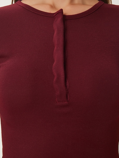 Happiness İstanbul T-shirt en merlot, Vue avec produit