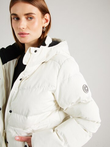 Cars Jeans - Chaqueta de entretiempo 'ALENA' en blanco