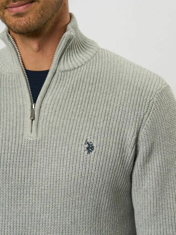 U.S. POLO ASSN. Neulepaita 'Rafael' värissä harmaa