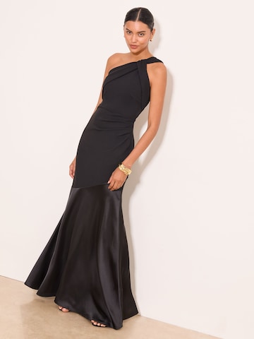 Lipsy Kleid in Schwarz