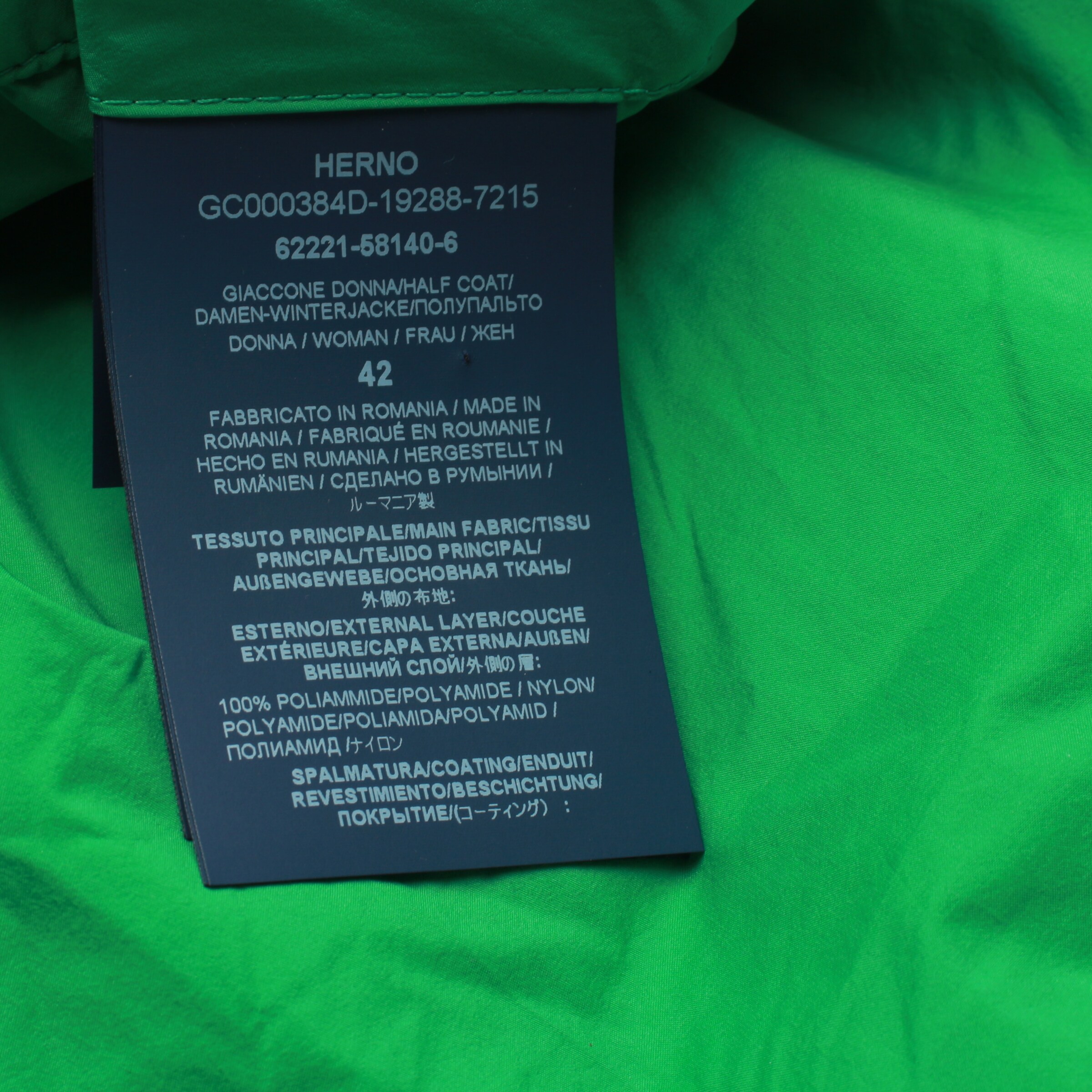 Herno Jacket & Coat in S in Green