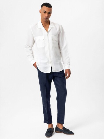 Comfort fit Camicia di Antioch in bianco