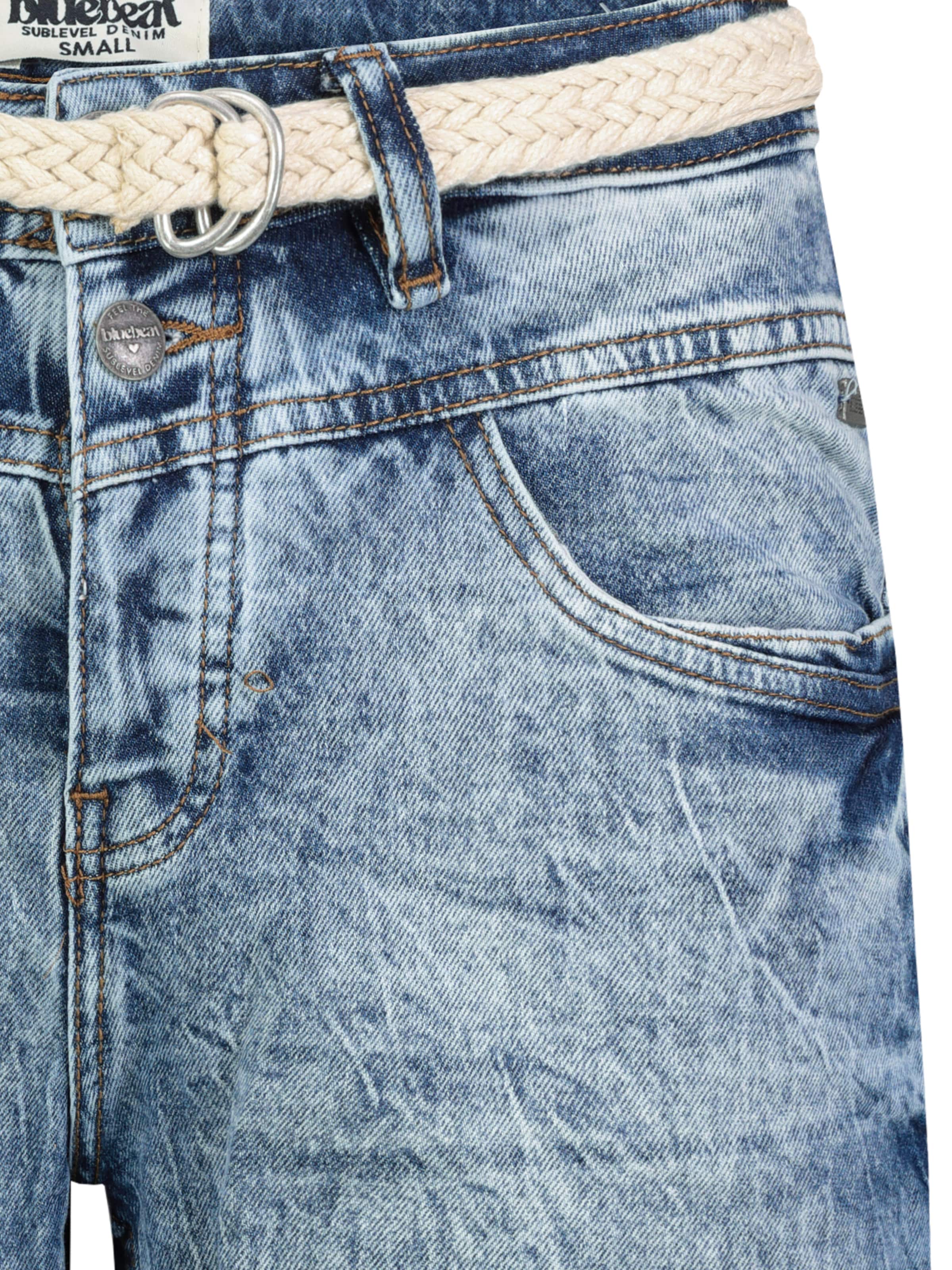 Sublevel Regular Shorts in Blau