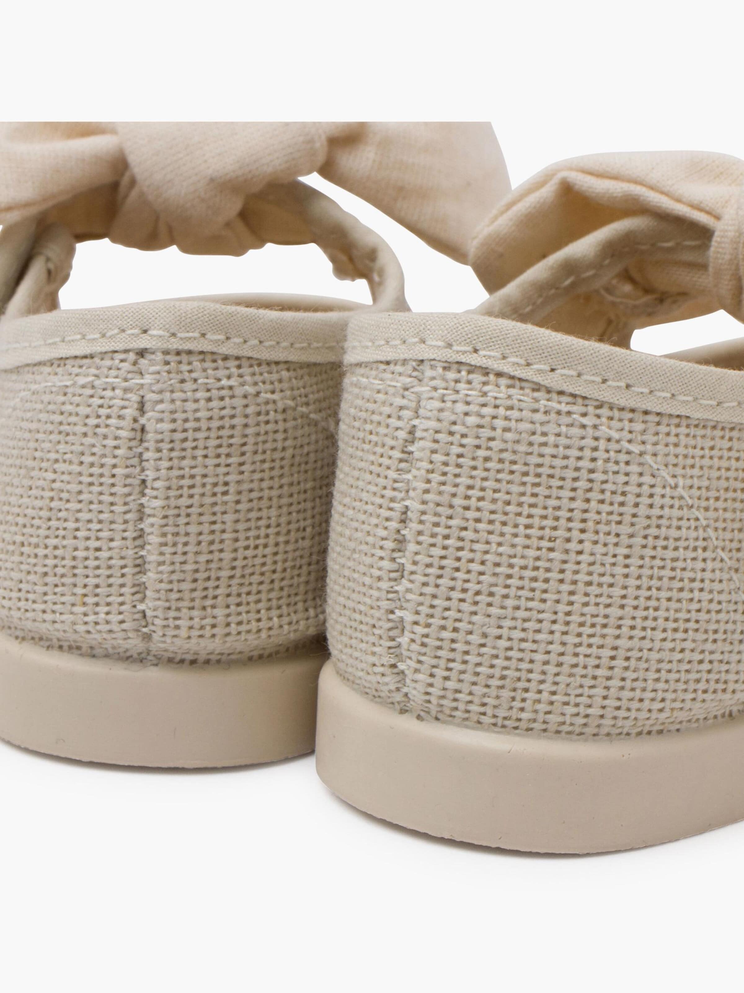 Pisamonas - Bailarina en beige