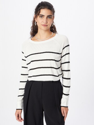 Mavi Sweater in White: front