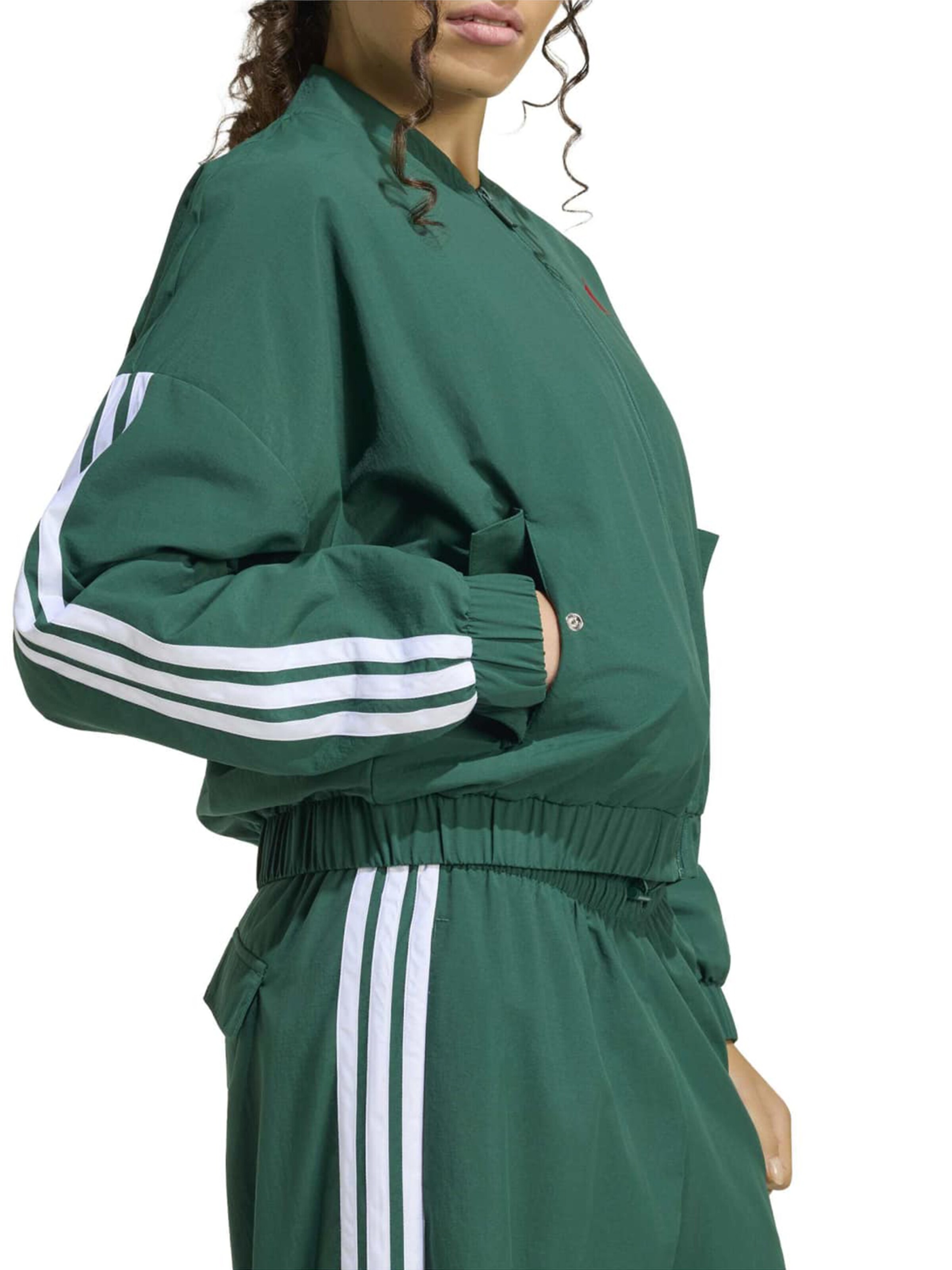ADIDAS SPORTSWEAR - Casaco deportivo 'Essentials' em verde