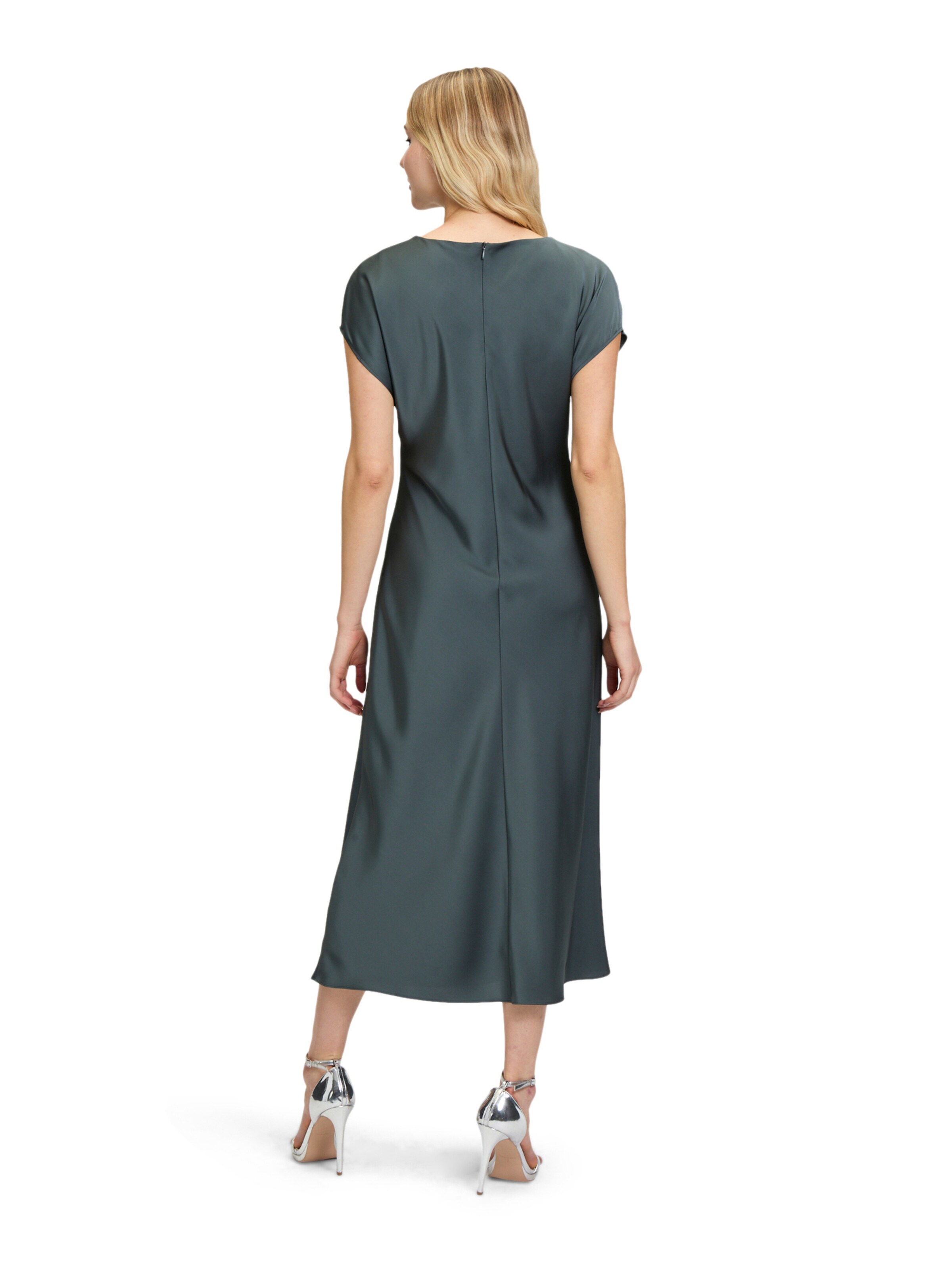 Abito da sera di Vera Mont in verde