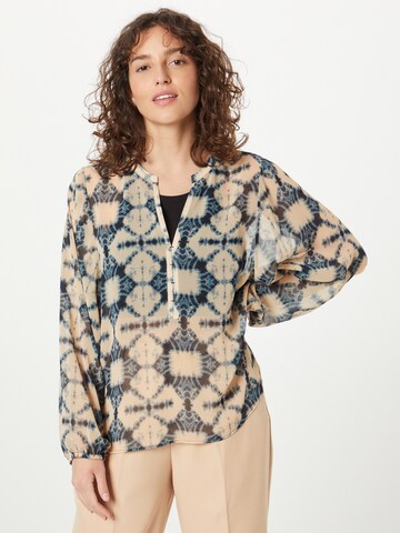 COMMA Blouse in Beige: voorkant