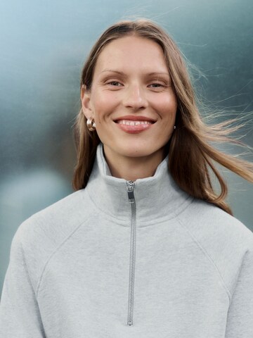 Felpa di Next in grigio