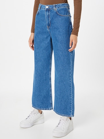 NA-KD Wide leg Jeans in Blauw: voorkant