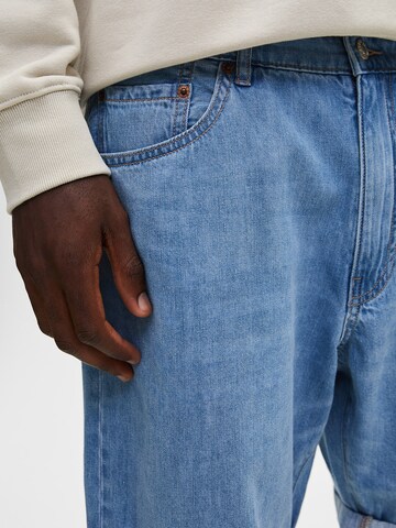 Pull&Bear Regular Shorts in Blau