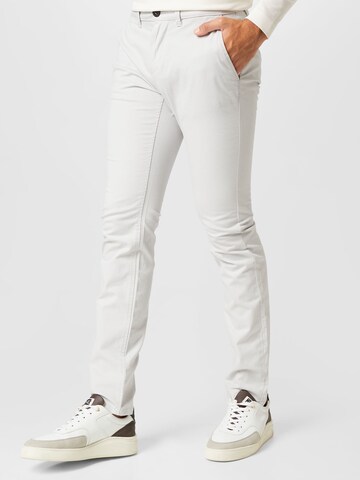 Coupe slim Pantalon chino TOM TAILOR en gris : devant