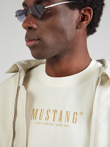 MUSTANG Póló 'Style Austin' - fehér
