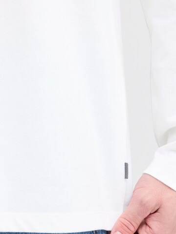 T-Shirt ' ODANI ' !Solid en blanc