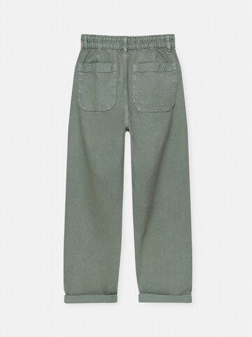 Pull&Bear Loosefit Jeans in Groen