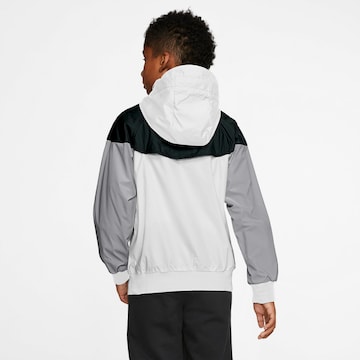 Nike Sportswear Between-Season Jacket in White