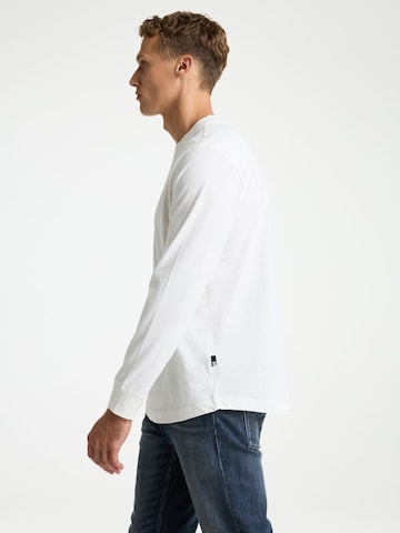 T-Shirt 'Brody' CHASIN' en blanc