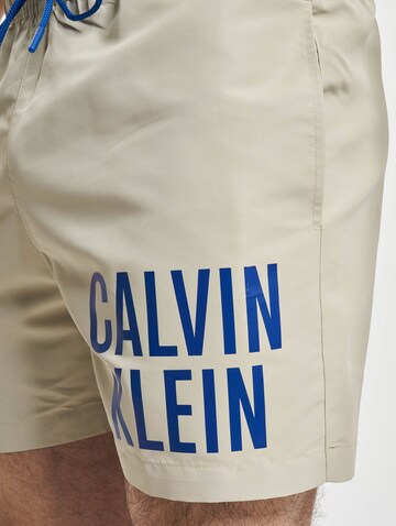 Calvin Klein Swimwear Badeshorts in Grau