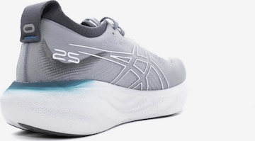 Chaussure de course 'Gel-Nimbus 25' ASICS en gris