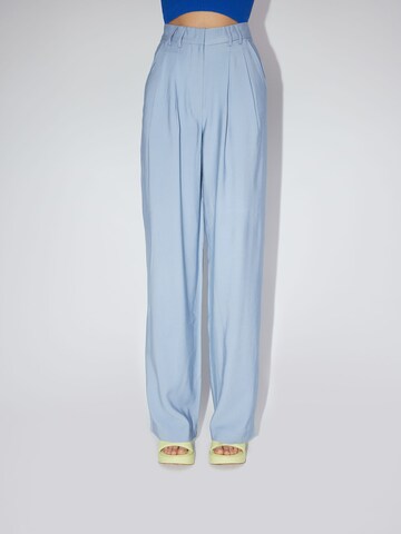 Pantaloni con pieghe 'Draco' di LeGer by Lena Gercke in blu: frontale
