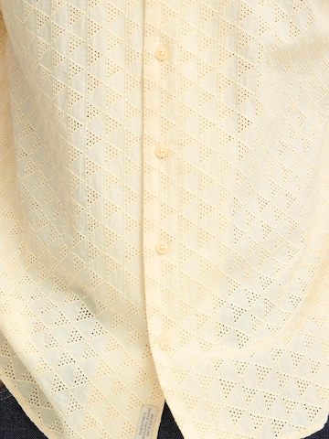 Coupe regular Chemise ' BHAulia ' BLEND en beige