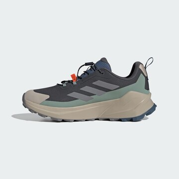 Chaussure basse 'Trailmaker 2' ADIDAS TERREX en gris