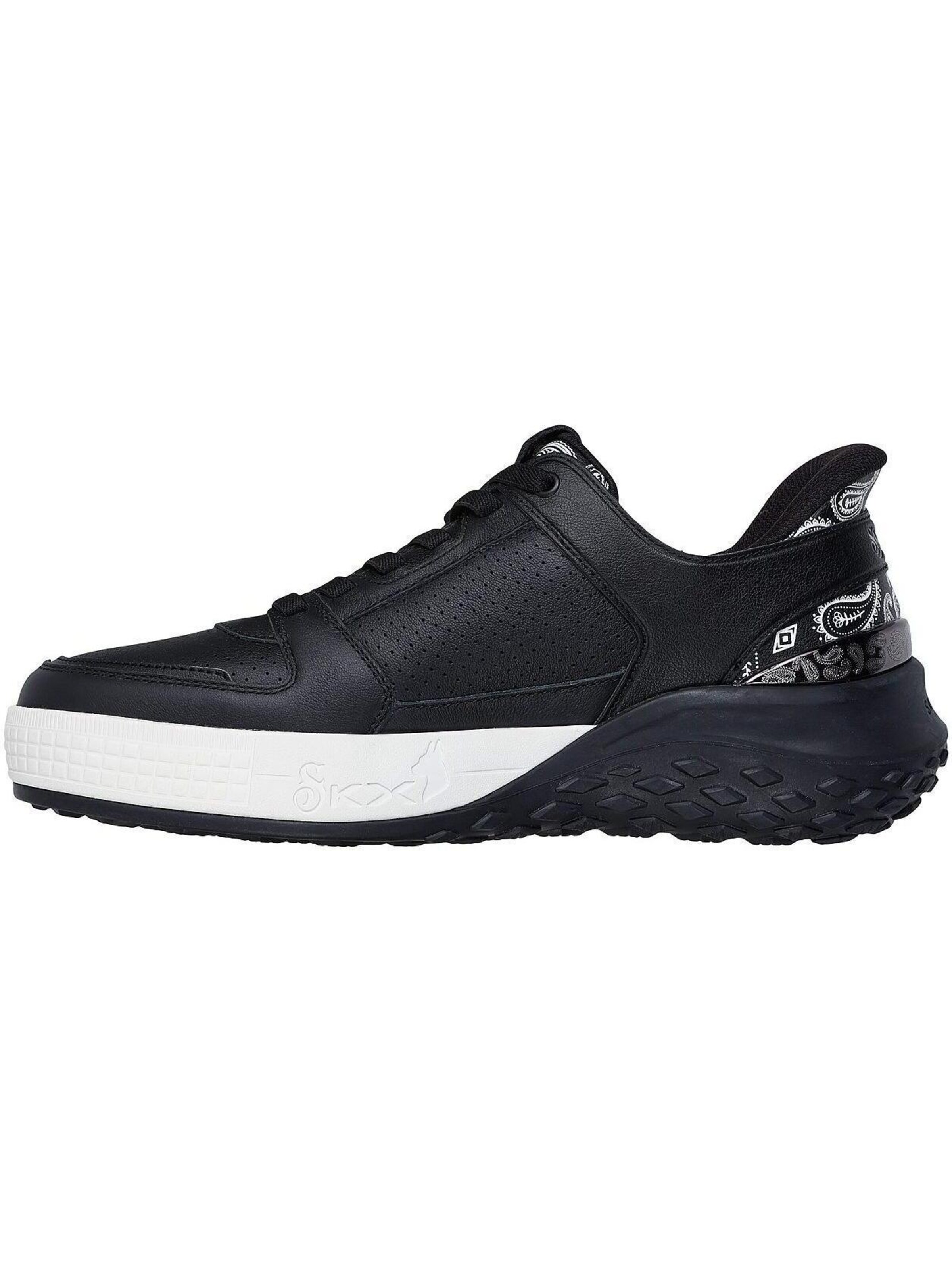 SKECHERS Slip-ons 'Sizzle - Snoop Sizzl' in Zwart