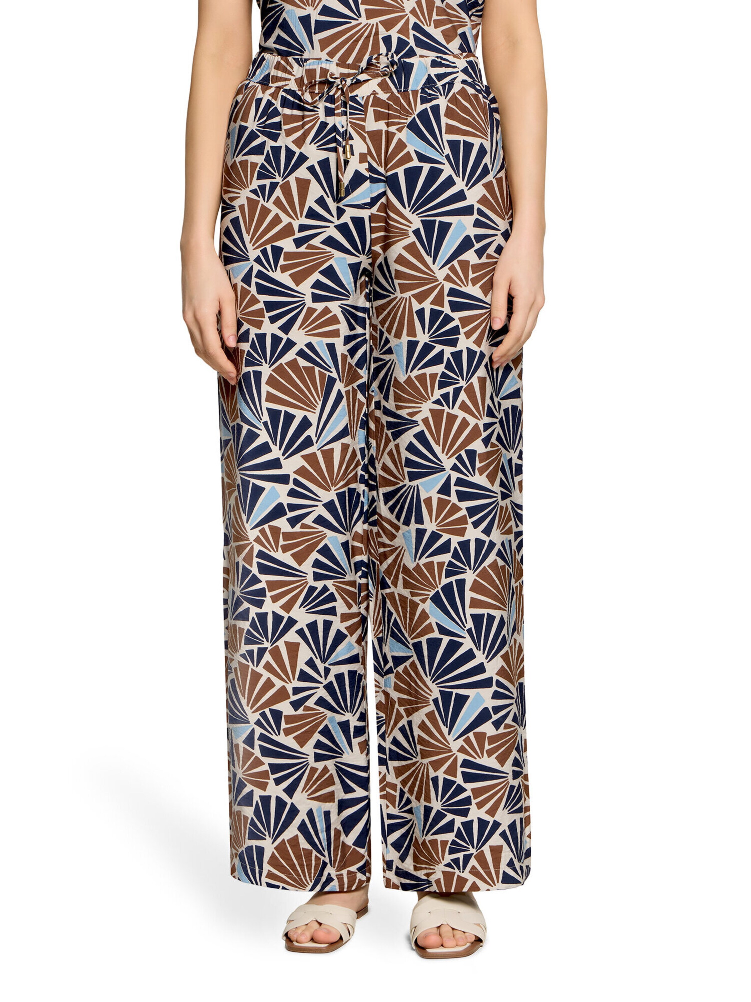 Betty & Co Loosefit Hose in Braun: Vorderseite