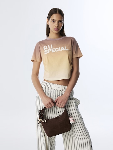 Twist Shirt in Yellow: front
