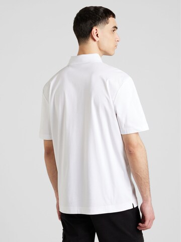 BOSS Тениска 'Parris' в бяло