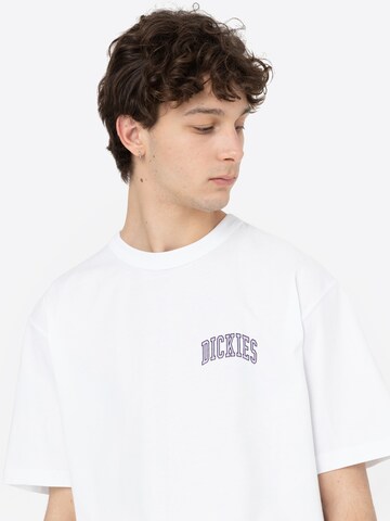 DICKIES - Camiseta 'Aitkin' en blanco