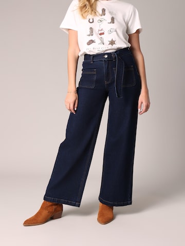 Deeluxe Loosefit Jeans 'Kami' in Blauw: voorkant