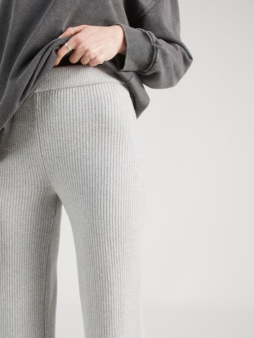 GAP - Pierna ancha Pantalón en gris