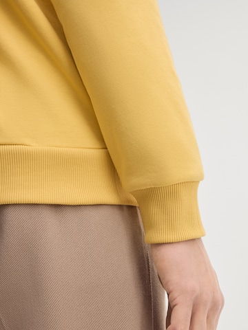 JOOP! Jeans Sweatshirt in Yellow
