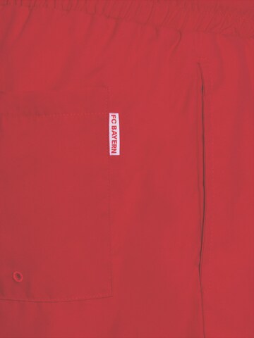 FC BAYERN MÜNCHEN Board Shorts in Red