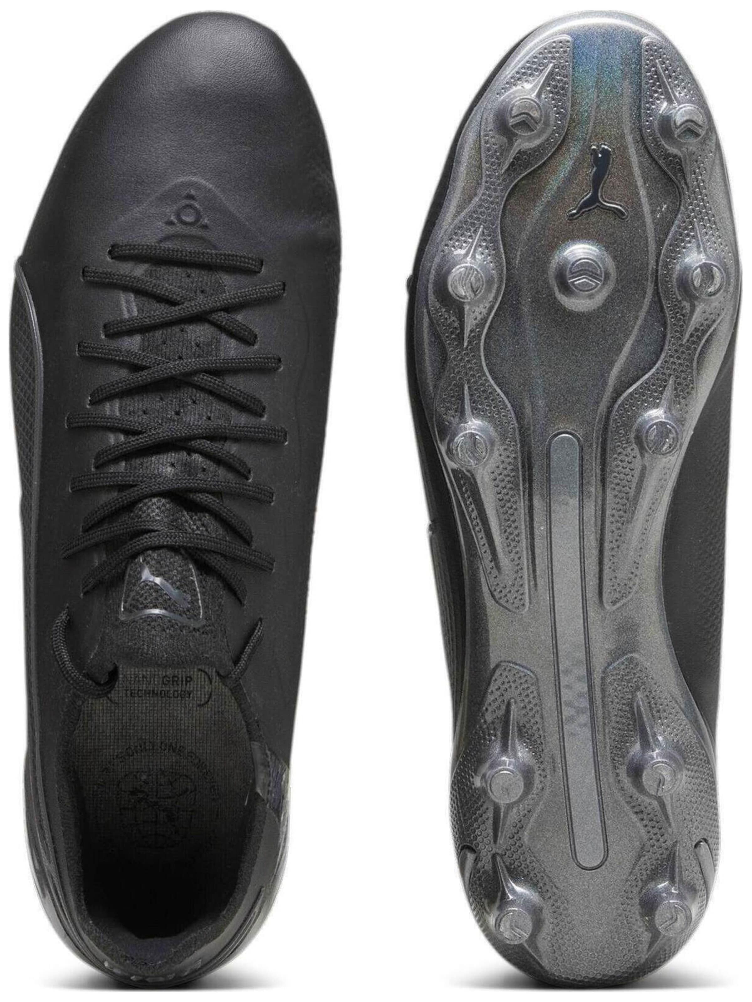PUMA Soccer shoe 'Puma King Ultimate FG AG' in Black