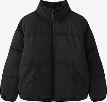 Pull&Bear Jacke in Schwarz: predná strana