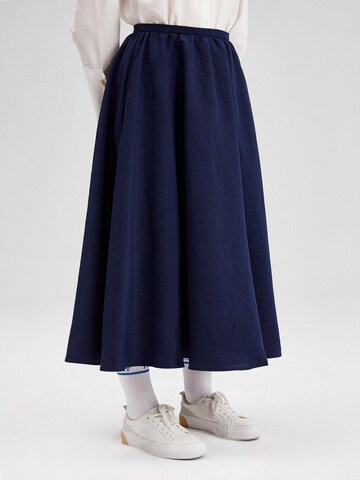 Touche Prive Skirt in Blue