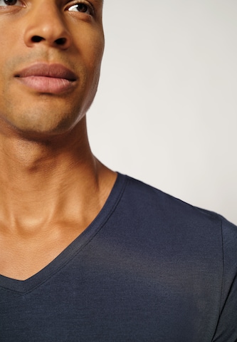 T-Shirt Skiny en bleu