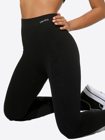Skinny Pantalon de sport Yenita en noir
