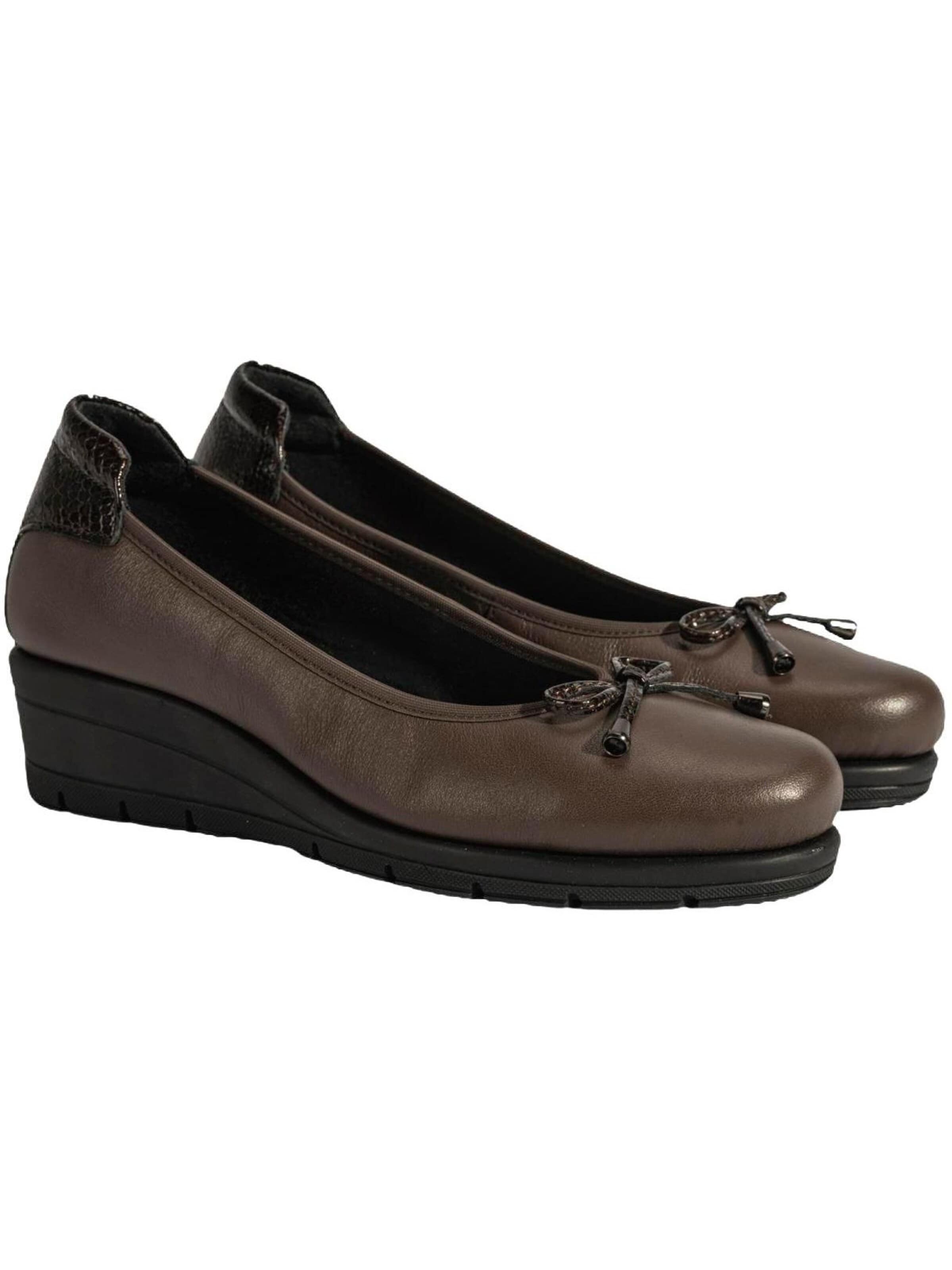 Ballerines 'Slip-Ons' Desa en marron : devant