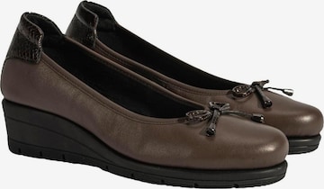 Ballerines 'Slip-Ons' Desa en marron : devant