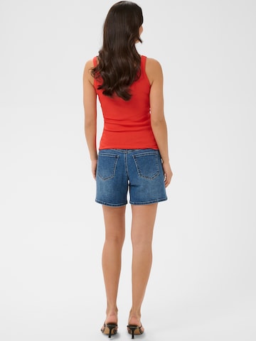 Top 'KACarna' de la Kaffe pe roșu