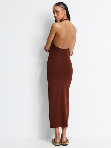Robe d’été Pull&Bear en marron