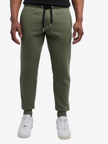 BRUNO BANANI Tapered Pants ' BOYLE ' in Green: front